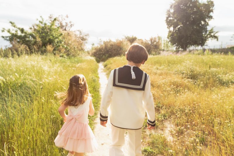 Sesión de fotos de comunión en exteriores.