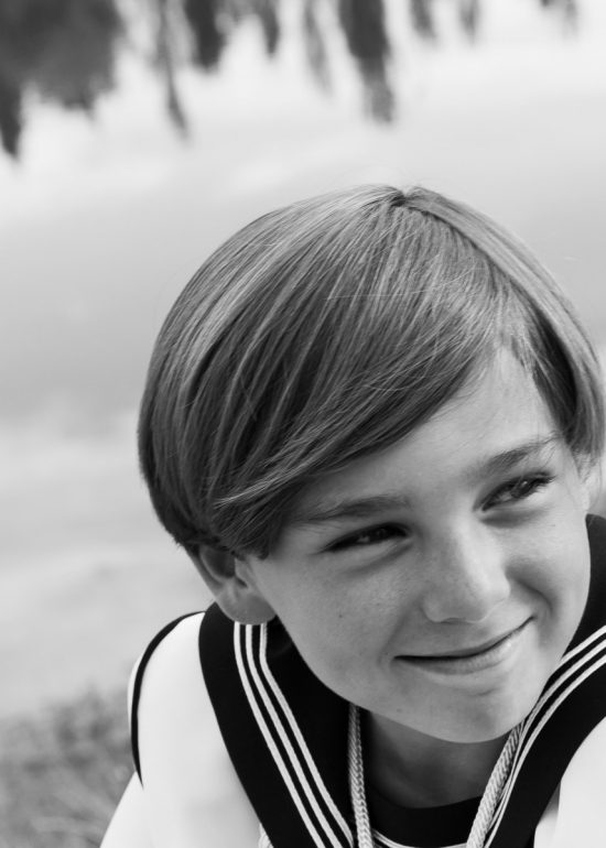 Sesión de fotos de comunión en exteriores.