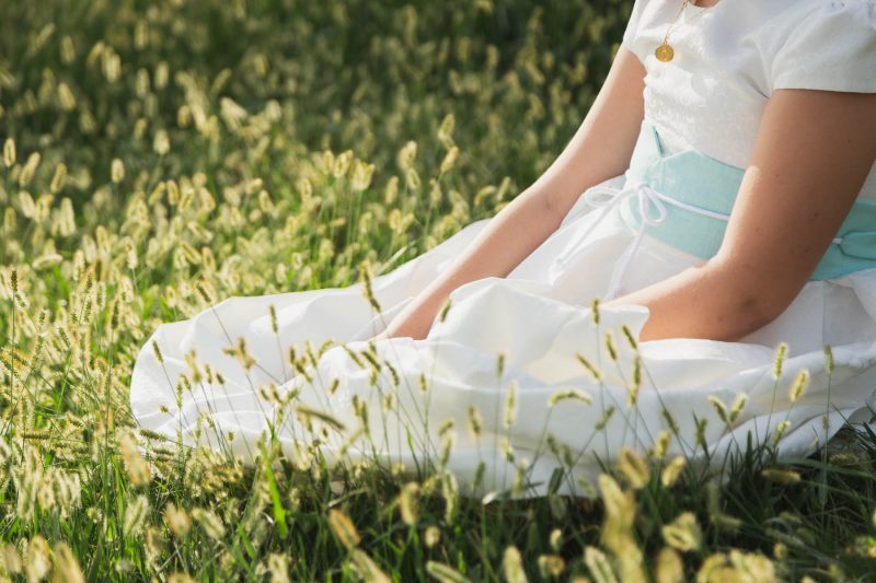 Sesión de fotos de comunión en exteriores.