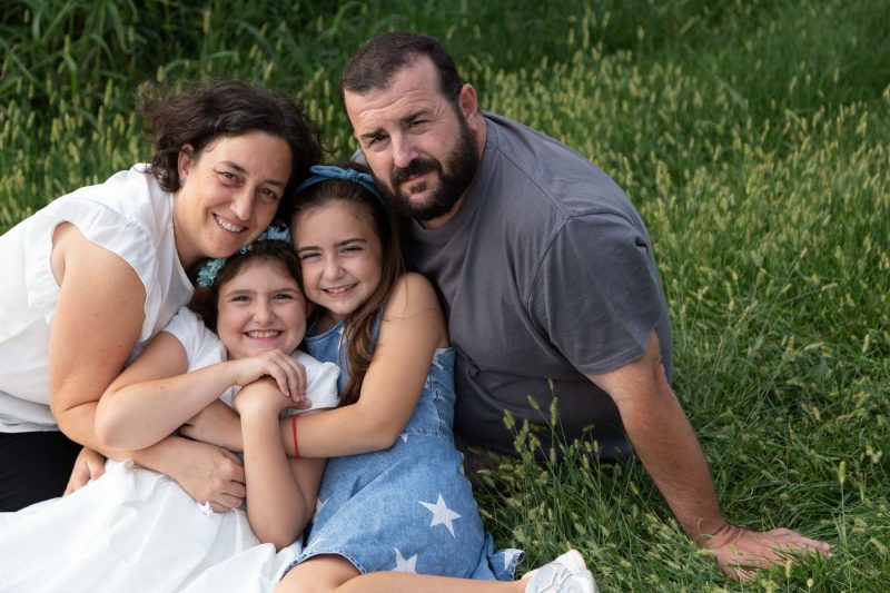 Sesión de fotos de comunión en exteriores.