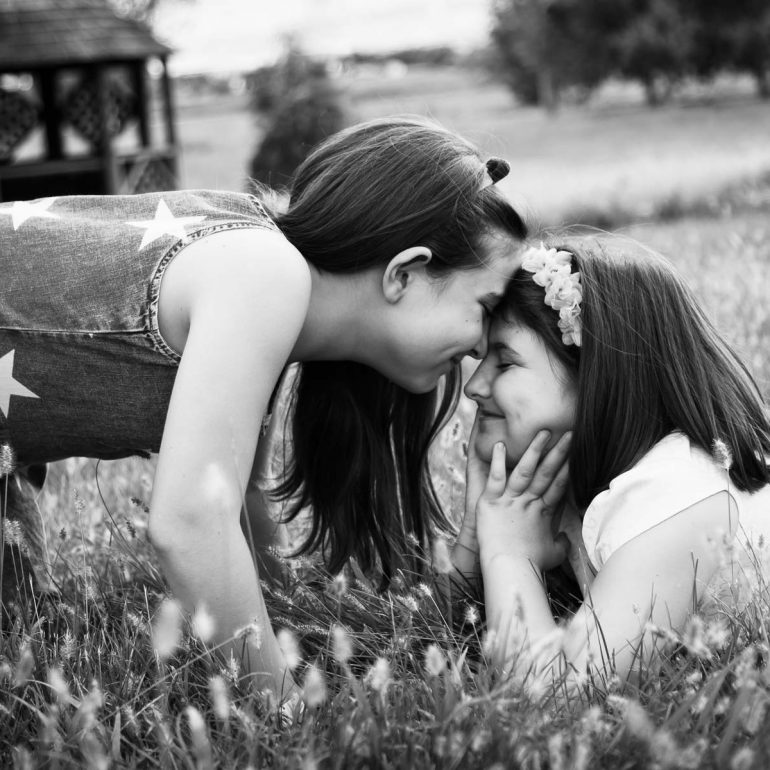 Sesión de fotos de comunión en exteriores.