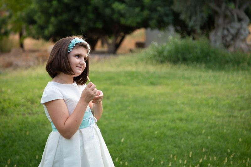 Sesión de fotos de comunión en exteriores.