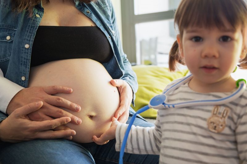 Reportaje embarazo en domicilio.