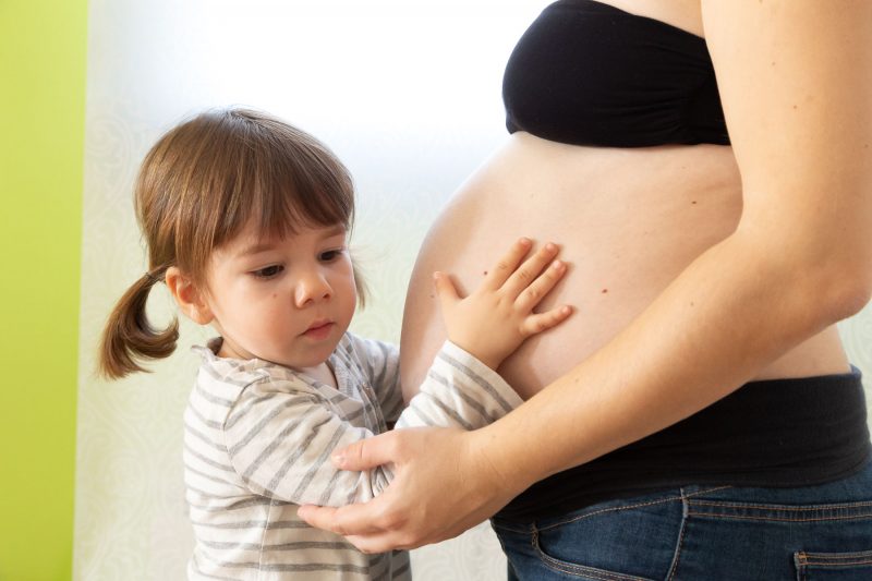 Reportaje embarazo en domicilio.