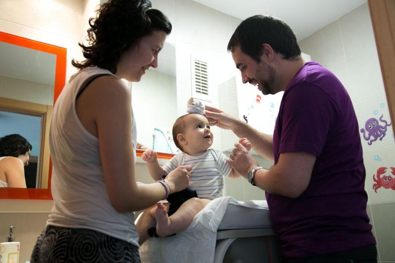 Reportaje documental de familia en domicilio.