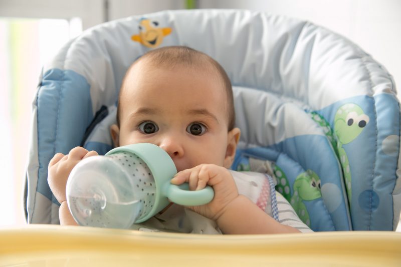 Reportaje documental de familia en domicilio.