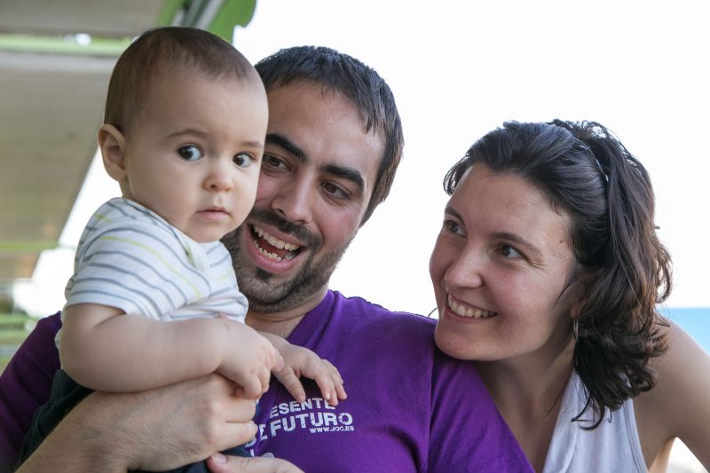 Reportaje documental de familia en domicilio.