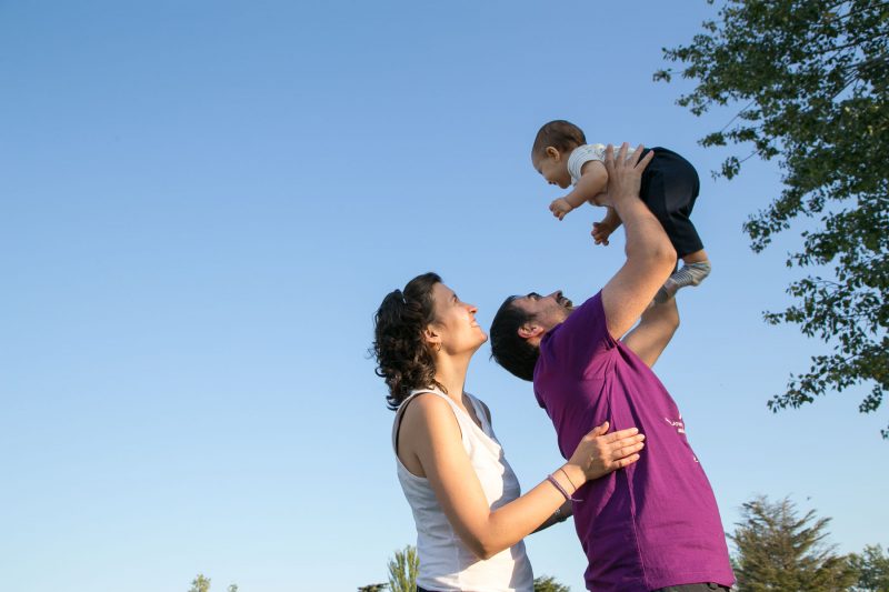 Reportaje documental de familia en domicilio.