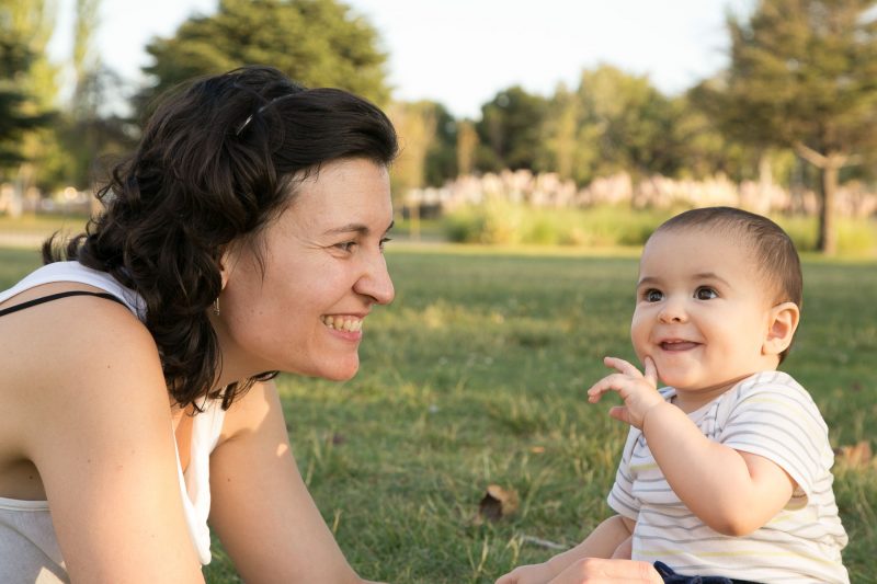 Reportaje documental de familia en domicilio.