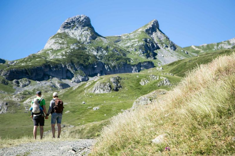 Reportaje documental de familia en exteriores.