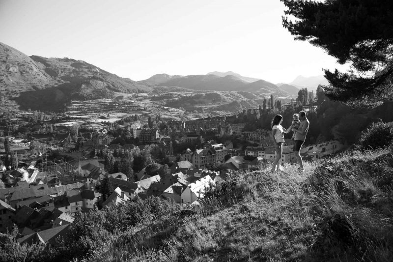 Reportaje documental de familia en exteriores.