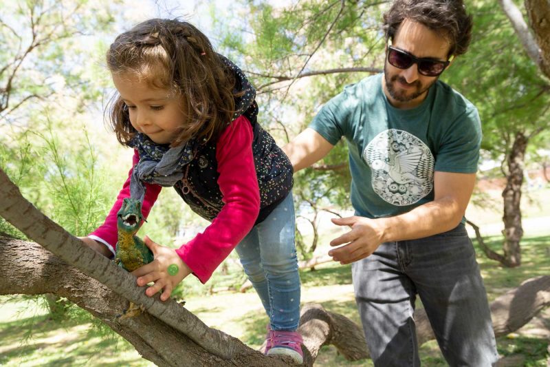 Reportaje documental de familia en exteriores.