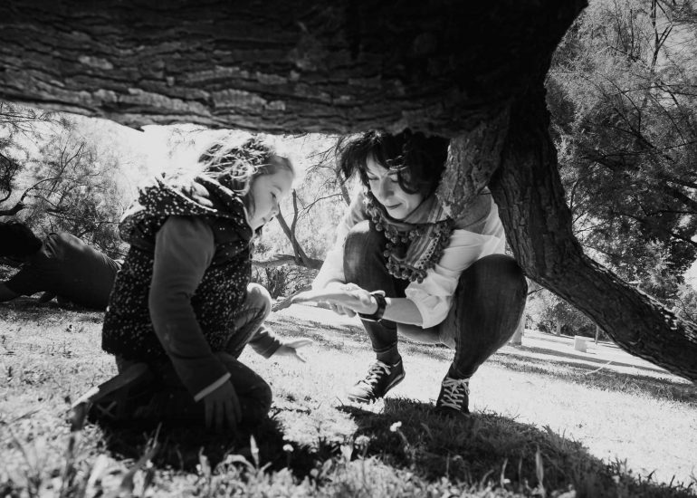 Reportaje documental de familia en exteriores.