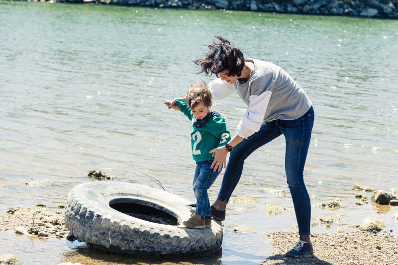 Reportaje documental de familia en exteriores.