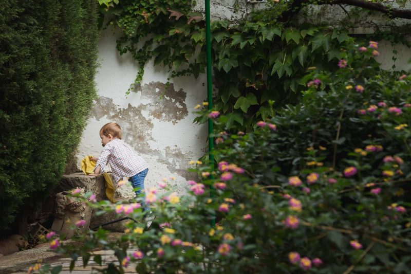 Reportaje documental de familia en exteriores.