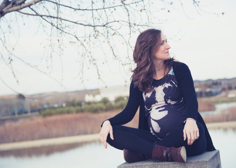 Reportaje embarazo en exteriores.