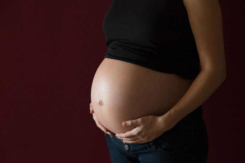 Sesión embarazo en domicilio