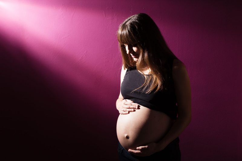 Sesión embarazo en domicilio